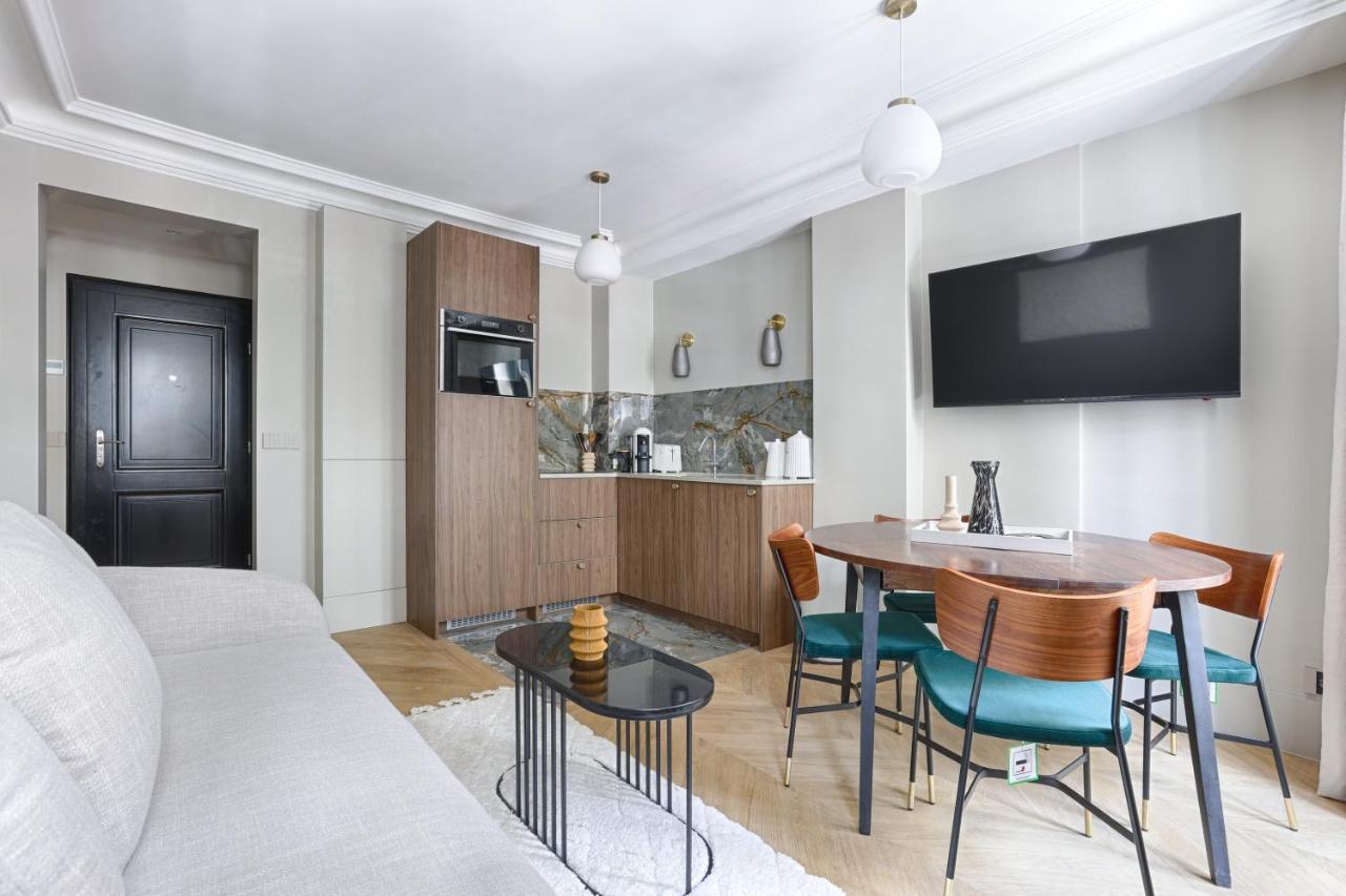 Unique Luxury Parisian Flat 2Br/6P -Champs Elysees Zewnętrze zdjęcie