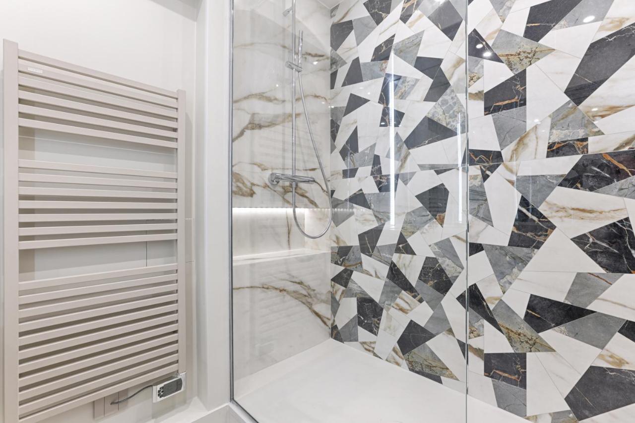 Unique Luxury Parisian Flat 2Br/6P -Champs Elysees Zewnętrze zdjęcie